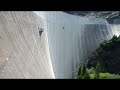 165 Meter! Die längste künstliche Kletterroute der Welt Klettern am Staudamm mit Martina Jürgen Marko