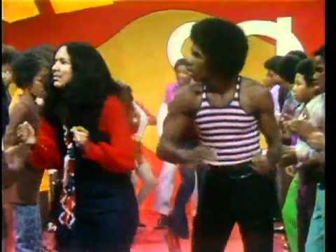 Soul Train LIne Dance to Curtis Mayfield  Get Down