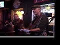 AWESOME IRISH MUSIC IN A NOISY PUB