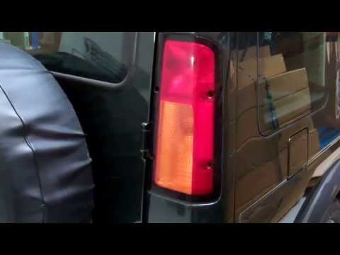 How to change bulbs / remove rear lights on Land Rover Discovery 2