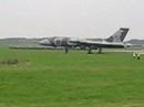 Vulcan XH558 taxi run 12/10/07 Part 2. Please leave feedback Vulcan XH558 taxi run 12/10/07 Part 2. Please leave feedback