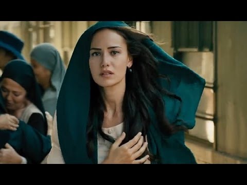 Fahriye Evcen öpüşme