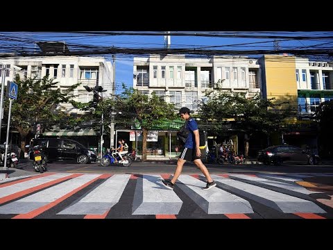 Thailand: 3-D-Zebrastreifen in Bangkok - Vorsicht, Stuf ...