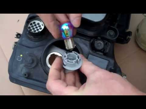 How to change a Indicator Bulb on  a Land Rover Freelander 2