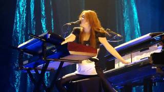 Tori Amos - Lady in Blue - Paris 2009