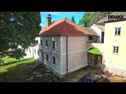 Video Soubor nemovitostí v obci Pernek u Lipna, uzavřená usedlost s rekreačním objektem, pozemek 1 642 m²