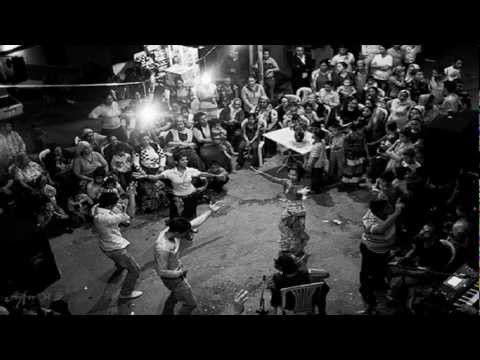 klarnetli oyun havaları - Klarnet ile oyun havası.. Fotolar: Aine'ye ait olup, Ankara'da bir Roman düğünündendir..