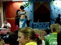 pieter doet een belletje op de afscheidsavond in amberloup