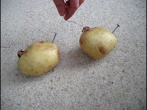 how to make a lightbulb light up with a battery