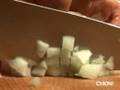HOW TO CHOP ONION - CHOW