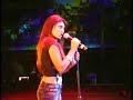 paula-deanda-performing-walk-away.html
