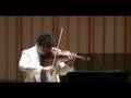Ken Hamao plays Esa-Pekka Salonen Lachen verlernt