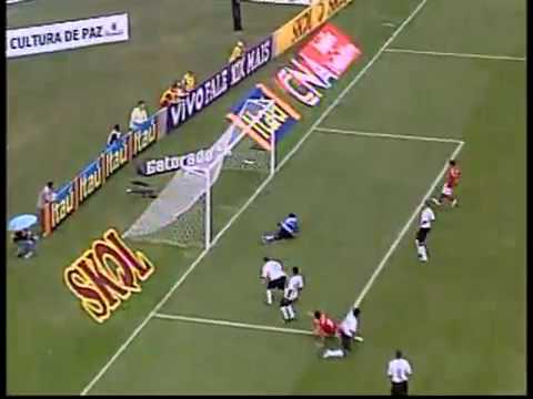 Después de anotar un golazo, prensa brasileña pone a Nilmar en el Scratch