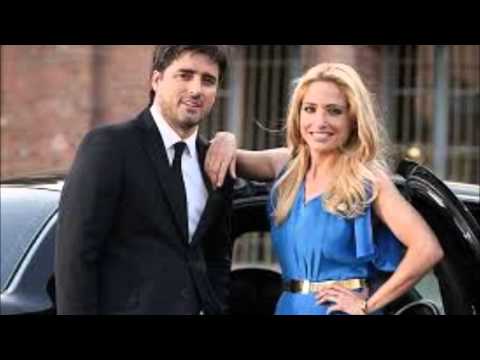 tvn - La cancion es de YOTUEL - ME GUSTA www.Filmzonen.com Cancion de la serie nueva de tvn chile . El amor lo manejo yo . María Elena Swett, Jorge Zabaleta, María...