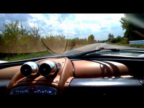 Pagani Huayra brutal acceleration!