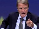 translation here!!! french foreign minister bernard kouchner, who earlier in his career founded the group doctors without borders (msf), becomes a bit emotional when asked who are the 