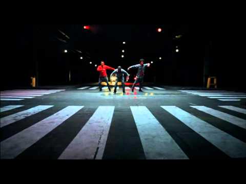 Video Red Bull Flying Bach v Praze