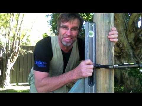 how to set fence posts