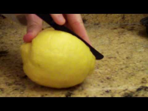 how to cut a lemon