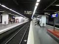 Salto au dessus des rails du metro RER