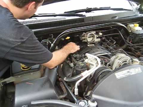 How to Change Your Spark Plugs Part 1 – Jeep 4.7L