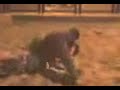 La segunda pelea entre el titan de floresta y el oriundo de devoto en la plazita.