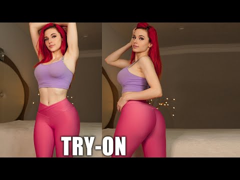 Amouranth Hot Yoga Pants Try-On