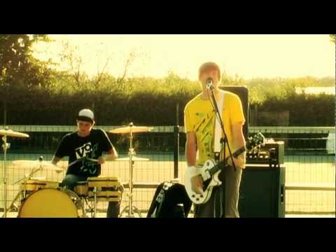 'code':'qt5ZLBBrrnA','width':425,'height':319