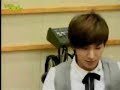 Eunhyuk Showing His Cellphone on Sukira Eunhyuk Showing His Cellphone on Sukira