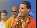 a tv clip of la charanga habanera singing pila cerr� with dantes 