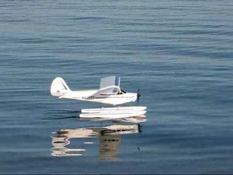 Hobbyzone Super Cub LP with Floats