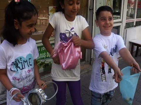 Muslims Celebrate Eid El-Fitr Around the World