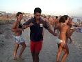 le veline dei poveri...notare il gabibbo...