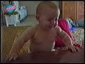 Bebê rindo e chorando