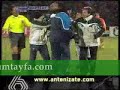 Sevilla kalecisi Palop 'un Shakhtar 'a uzatmalarda attığı muhteşem kafa golü.Ben bu oyunu seviyorum.Futbol böyle anlarda çok daha güzel.Palop   goalkeeper   score   90+   Shachtar   2-2   Sevilla   uefa   cupTruly amazing goal by goalkeeper Palop in the dying moments Shakhtar - Sevilla game in UEFA cup. 15.03.2007 El portero Andrés Palop marca un gol en el último minuto del descuento ante el Shakhtar Donetsk que empata la eliminatoria. Increible.