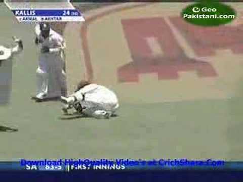 2ndTest: Pak V SA  on @ Port ...