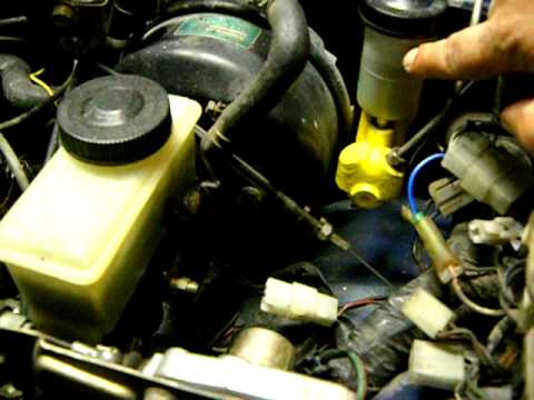 how to bleed rx7 clutch