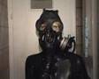Susirubber in gasmask