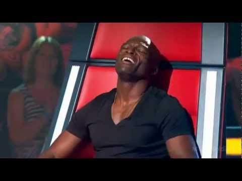 Seal Enjoying Himself Too Much On The Voice