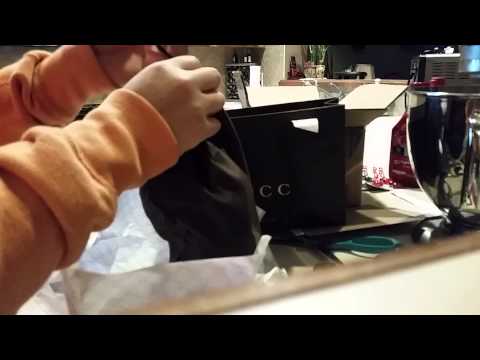 how to gift wrap a belt