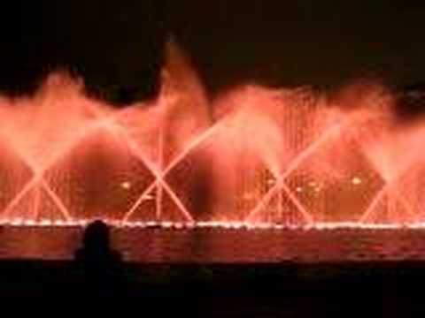 0 El show musical de las aguas
