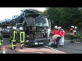Autotransporter prallt gegen Sattelzug