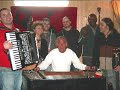 primer disco entre los tiempos,
tema: tierra interpretada y compuesta por dino del monte cimbalo
adam del monte guitarra y marta perry flauta en el a�o 1987
fusion flamenco jazz sefaradi 15/8