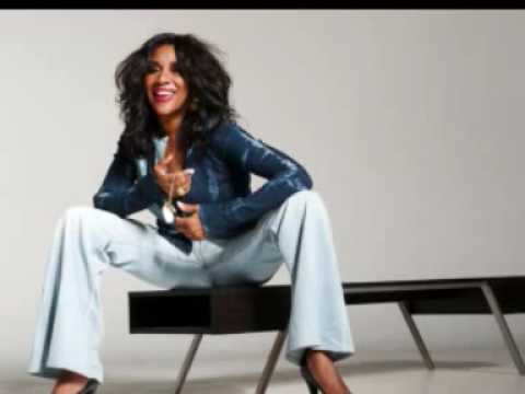 Frenchiic - She's so pretty with an amazing voice ! Listen to the first solo album of Joni Sledge. She's still so CHIC ! Courtesy of www.jonisledgeonline.com . Sample tr...