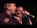Brilliant rendition of Neil Diamond\ Brilliant rendition of Neil Diamond\