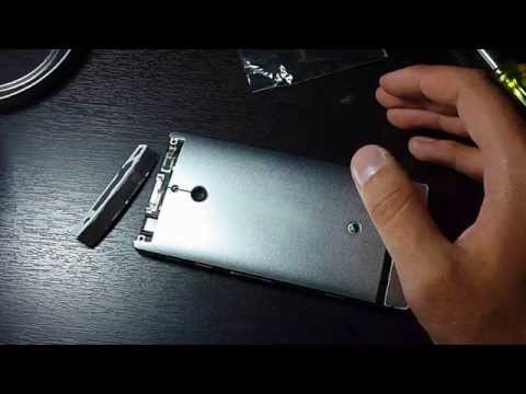 how to open xperia p battery