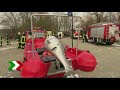 Suche nach einem vermissten Mann auf gefrorenem See