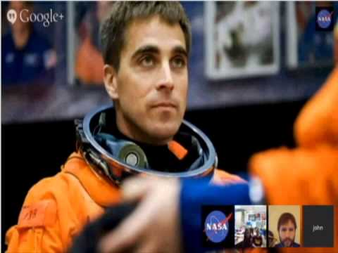 how to become an astronaut