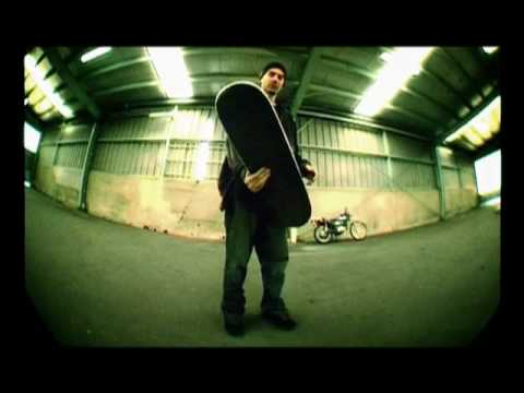 6/SKATEBOARD STATIC