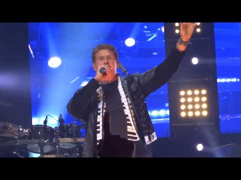 LOOKING FOR FREEDOM - 30 YEARS TOUR